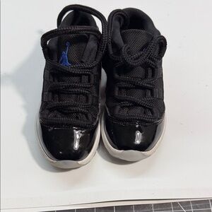 Jordan Kids Black and Blue Sneakers